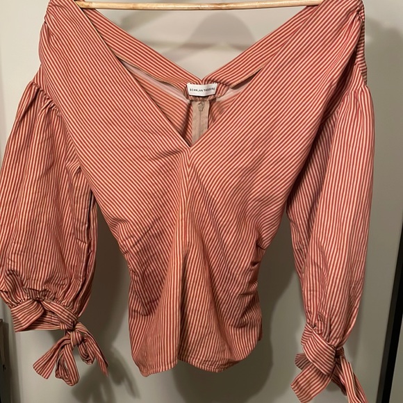 Scanlan Theodore Top - Picture 2 of 3